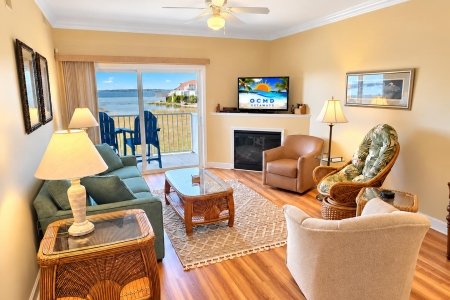 coastal-condo-retreat-overlooking-the-bay.png