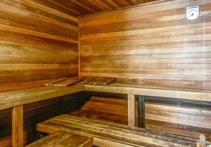 sauna-1.jpg