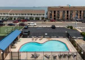 pool7.jpg