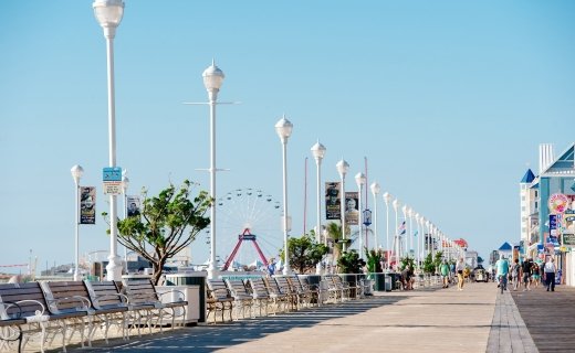 boardwalk-and-kites.jpg